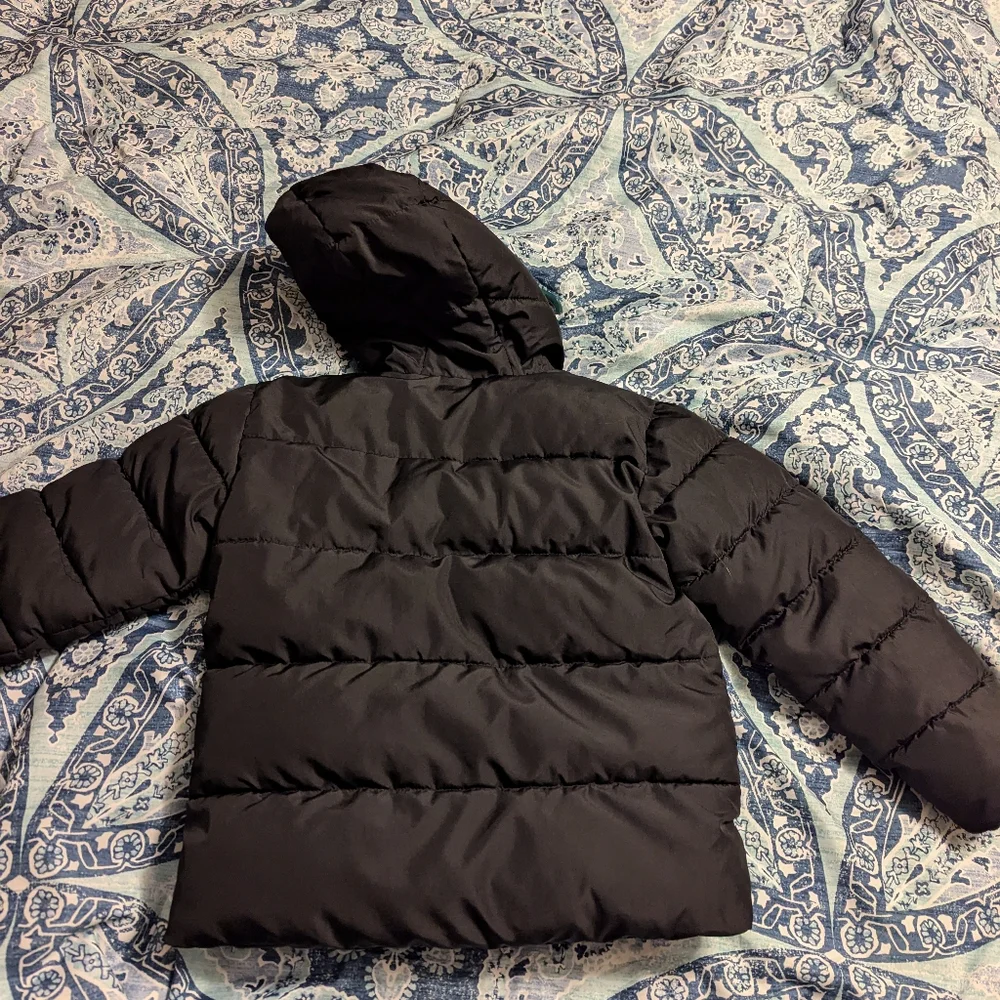Boys Size 4/5 Winter Coat - Picture 2 of 7